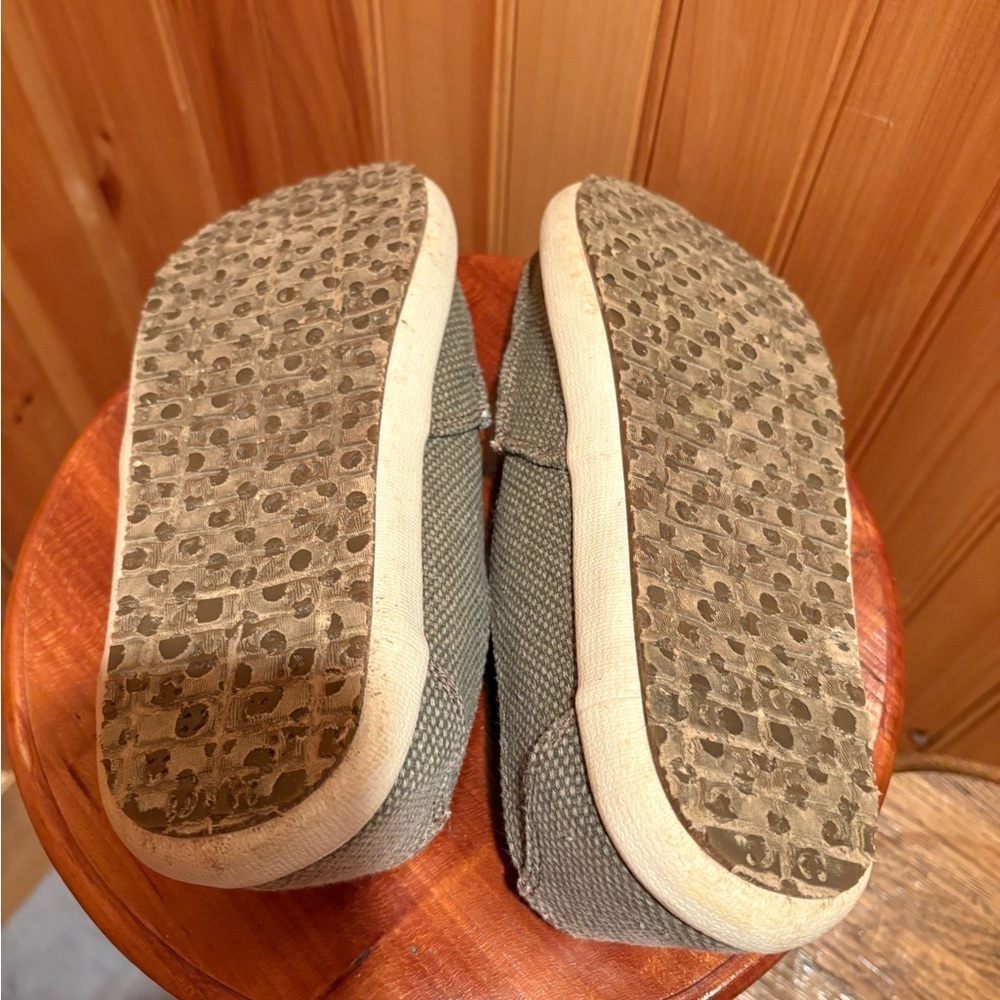 Sanuk men’s khaki slip on loafer casual - Picture 7 of 7